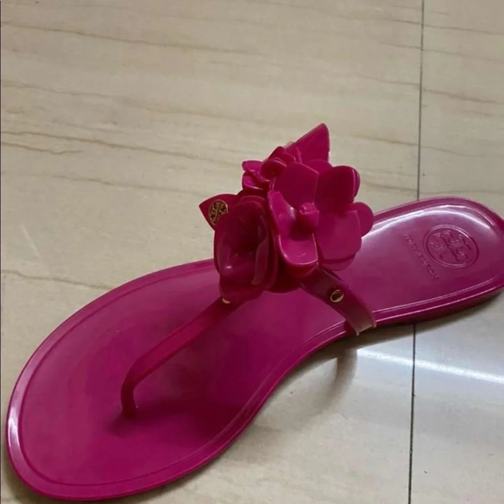 Tory Burch flip flop flats - Picture 3 of 9